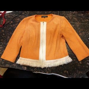 Size 2 St. John cropped jacket